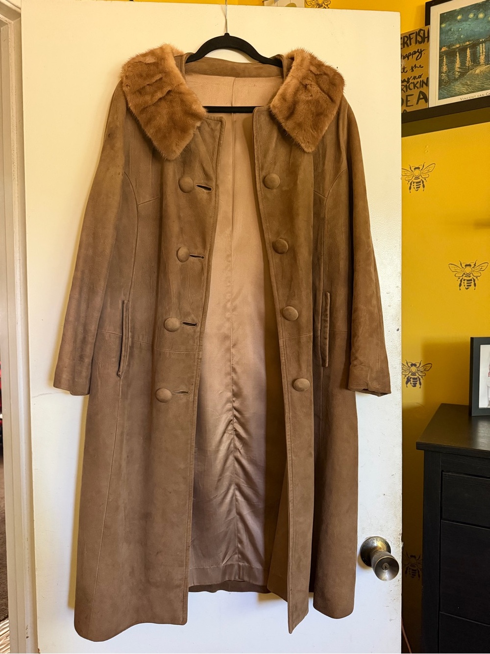 VINTAGE Women's Tan Suede Coat with Genuine Mink Collar